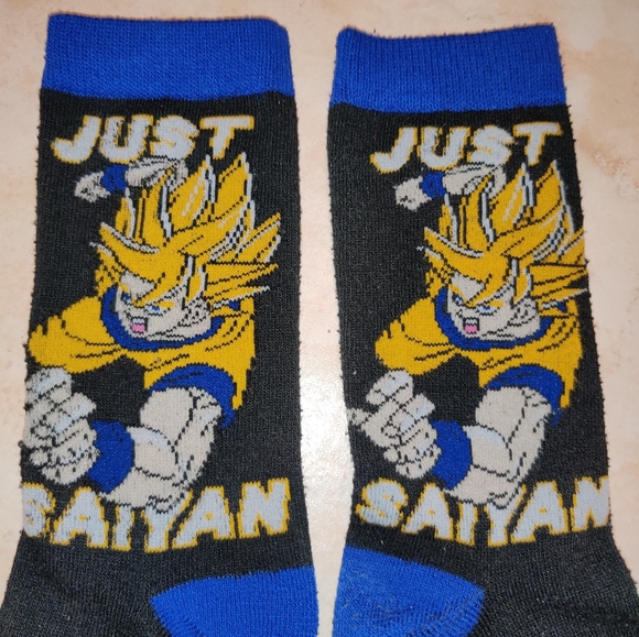 Dragon Ball Z Goku Super Saiyan Anime Cartoon TV Show Crew Socks Manga - Picture 2 of 11